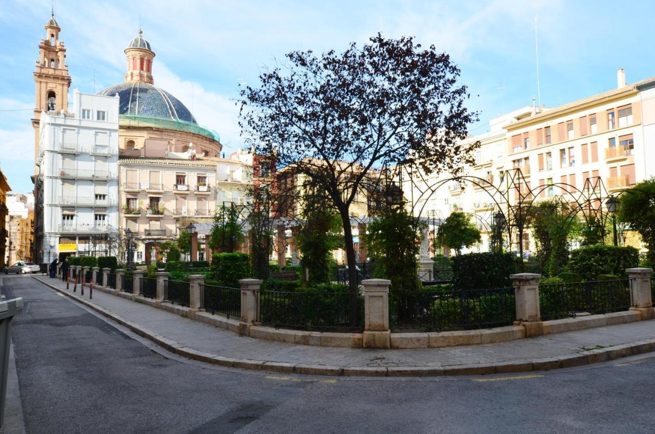 City Center Apartment Valencia Bagian luar foto
