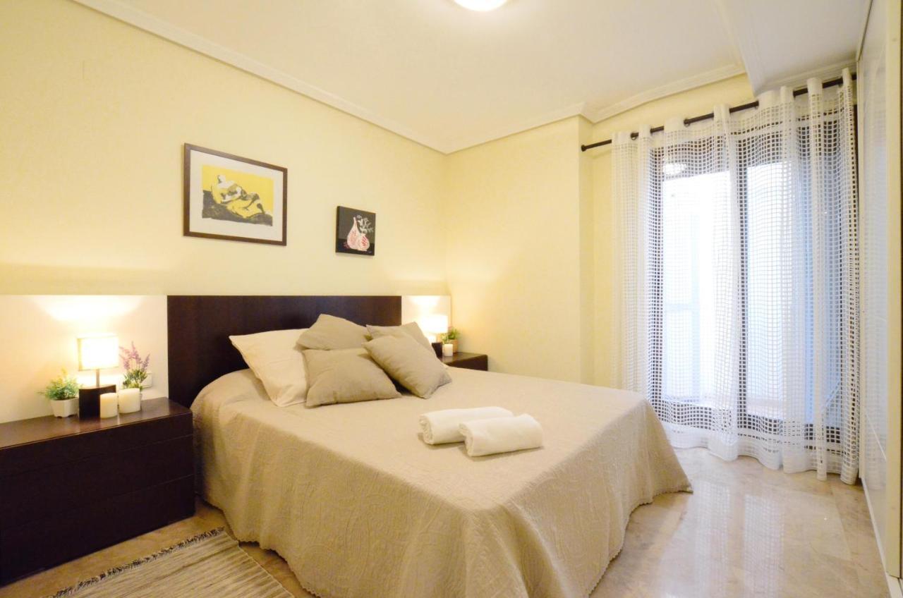 City Center Apartment Valencia Bagian luar foto